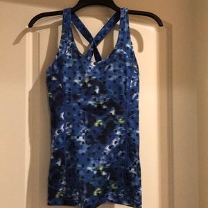 Lululemon Racer Back Padded Workout Top, Size 6